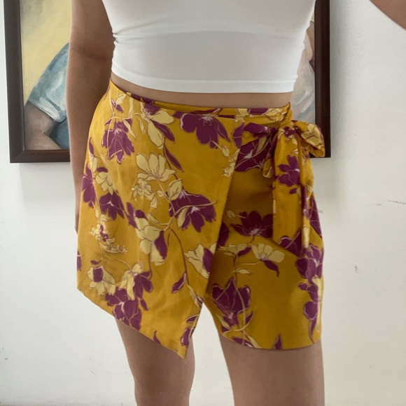 BOG Collective Floral Skort Size M - Free Shipping! - Picture 3 of 7